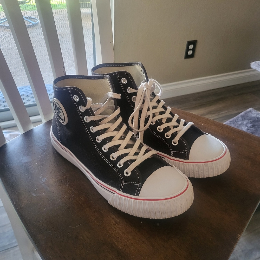 PF Flyers